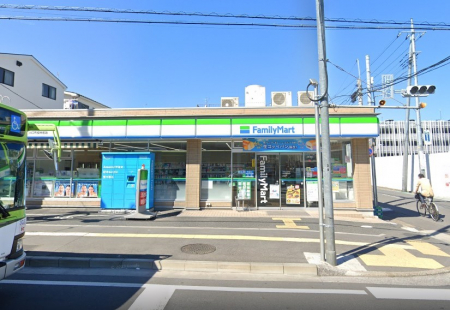 ���ӊ��@�R���r�j 300m �t�@�~���[�}�[�g ����s�����O�X