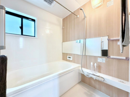 �����@����̔�����₷��؂ȃo�X�^�C���B�������Ƃ����C���y����Ŕ����Ƃ肽���ł��ˁI  