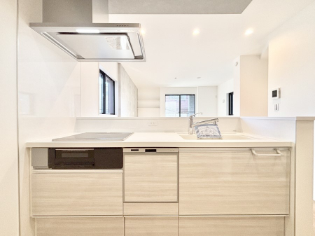 �L�b�`���@�������������I�ɁA�y�����I�V�X�e���L�b�`��  