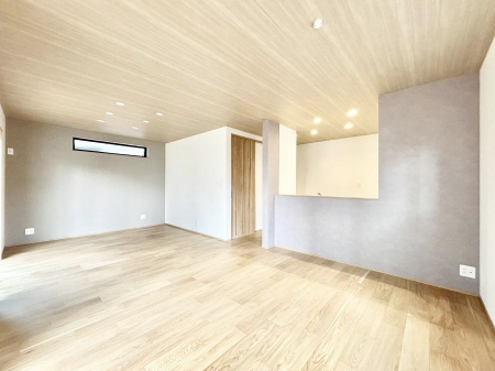 ���r���O�@�ǂ��ɂ��Ă��Ƒ��̂Ȃ������������R�~���j�P�[�V�������r���O�B