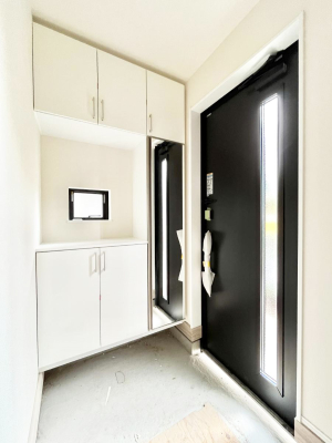 ���ց@�K���X�X���b�g�̓��������փh�A�������Ɍ���͂��Ă���܂�