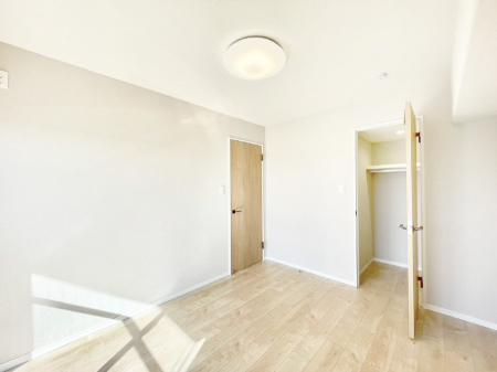 ���̑����ρ@�i�`�������ȃt���[�����O�͂ǂ�ȃC���e���A�ɂ��}�b�`�B  