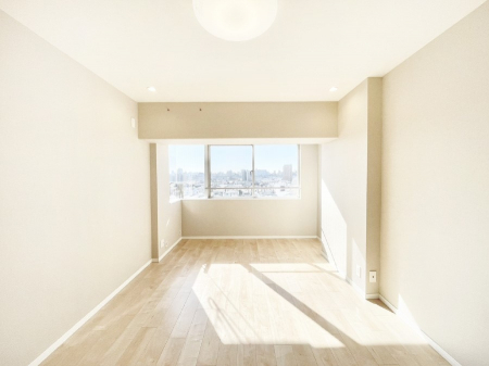 ���r���O�@�Ƒ��c���̎��Ԃ����������Ȃ��났�̃��r���O�_�C�j���O�B   