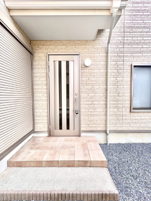 ���ց@��؂ȉƑ��A���q���o�}���錺�ցB