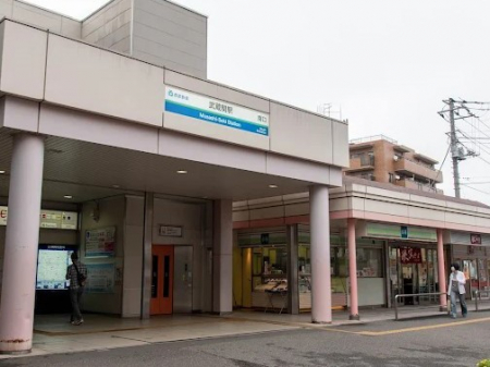 ���ӊ��@�w 560m �����։w