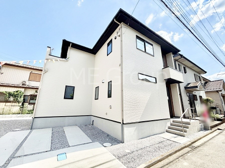 ���n�O�ώʐ^�@�������ꂽ�O�ρA�㎿�ȏZ��Ԃ��L���鎺���͉i�����S���ĉ߂�����Z���ł��B 