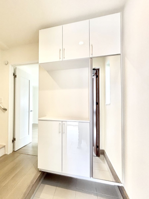 ���̑����ρ@�����Ղ���[�ł���V���[�Y�{�b�N�X�ŉƑ��S���̌C���A���ւ�������B  