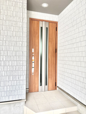 ���ց@��؂ȉƑ��A���q���o�}���錺�ցB