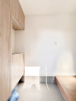 ���ց@���ʔ��͂��Ƒ��̎ʐ^��G�߂̃C���e���A�ŏ���I�Ƃ��ĉ��o�ł��܂�