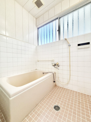 �����@����̔�������Ă���閾�邢�������̂���o�X���[��