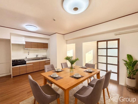 ���r���O�@�������������͋C�̂k�c�j�͉Ƒ��݂�Ȃ̉��K��ԁ@���Ƌ��CG�ł�