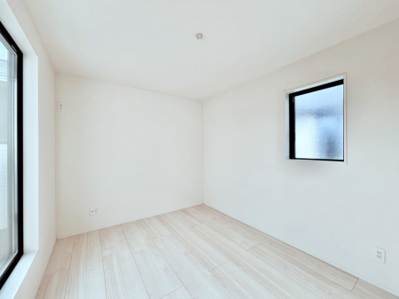 ���̑����ρ@�i�`�������ȃt���[�����O�͂ǂ�ȃC���e���A�ɂ��}�b�`�B  