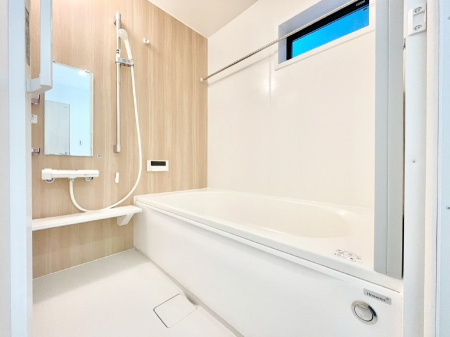 �����@����̔�����₷��؂ȃo�X�^�C���B�������Ƃ����C���y����Ŕ����Ƃ肽���ł��ˁI  