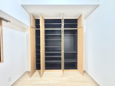 ���[�@�����Ղ�̎��[�X�y�[�X�ł��ł��Z��Ԃ��X�b�L���ۂĂ���