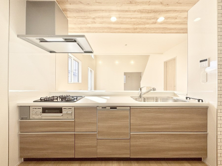 �L�b�`���@�������������I�ɁA�y�����I�V�X�e���L�b�`��  