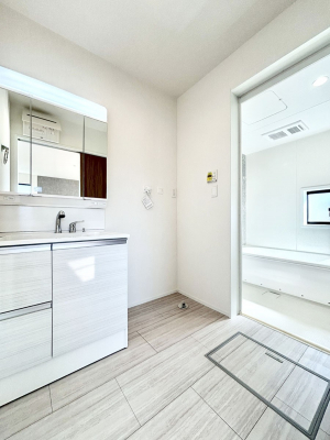 ���̑��@�������̂�����K��Ԃł��B�����̐g�x�x���C�����ǂ����g�������܂��B 