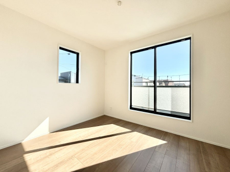 ���̑����ρ@�o���R�j�[���J�������v���X���Ă����m��