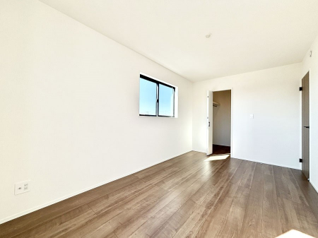 �q�������@�q�������ɂ��������߂Ȏ��[�X�y�[�X�����Ղ�̋���