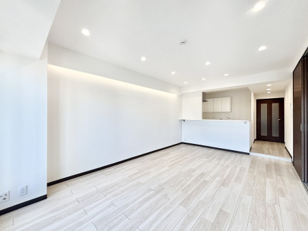 ���r���O�@�i�`�������e�C�X�g�̗D�����_�炩���F�g���̃t���[�����O���f�G�ȃ��r���O�ł��I