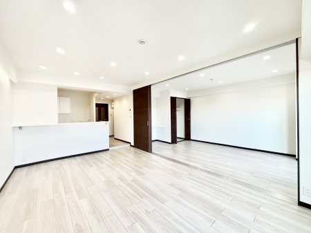 ���r���O�@�אڂ̗m�����J������΂���ɍL�X��Ԃ�  