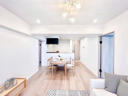 ���r���O�@�Ƒ������R�ƏW�܂�e���̃X�y�[�X�ɂȂ肻��