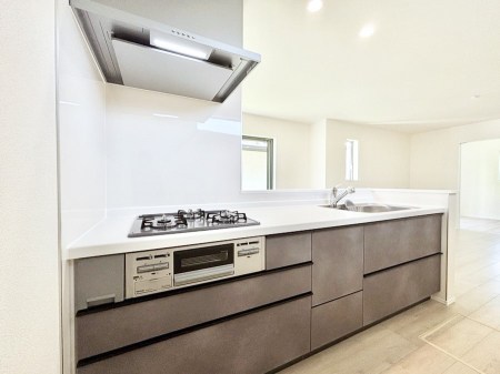 �L�b�`���@���r���O�����n����l�C�̃J�E���^�[�L�b�`���B �Ƒ��������Ȃ���Ǝ������邱�Ƃ��ł��܂��B