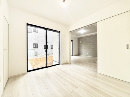 ���̑����ρ@�i�`�������ȃt���[�����O�͂ǂ�ȃC���e���A�ɂ��}�b�`�B  