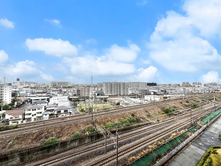 ���̑��@�o���R�j�[����͊J���I�Ȓ��]���y���߂܂��B