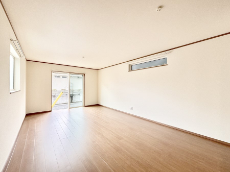 ���̑����ρ@�Ƒ��̏Ί炪���R�Ɛ��܂�Ă���A����ȕ��͋C�̃_�C�j���O�Ɏd�オ���Ă��܂��B