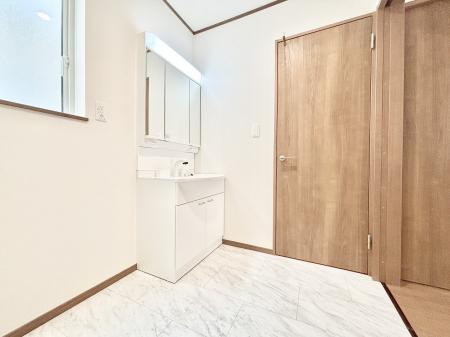 ���ʑ�E���ʏ��@�傫�����₷���O�ʋ��Ő�����������ʑ�́A�g�����Ȃ݃`�F�b�N�┧�̂������ɂ������߂ł��B 