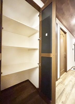 ���̑����ρ@�L�����[�B�|�������G�߂̏��������[���邱�Ƃ��ł��܂��B