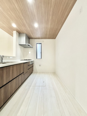 �L�b�`���@�|�b�v�A�b�v�V�䂪�f�G�ȃL�b�`���I��������̂ō̌����Ƃꊷ�C�ɂ��𗧂��܂��B