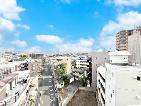 ���r���O�@���Ƒ��̓��₩�Șb�����ŕ�܂�閾�邢���r���O  