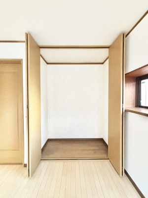 ���[�@�����Ղ�̎��[�X�y�[�X�ŉ��K�ɕ�点���� 