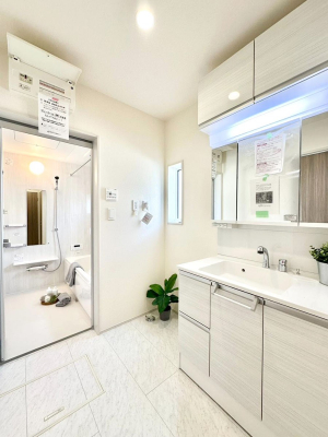 ���̑��@�������̂�����K��Ԃł��B�����̐g�x�x���C�����ǂ����g�������܂��B 