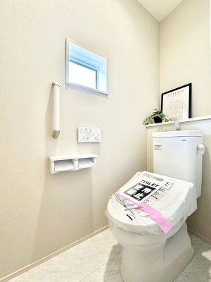 �g�C���@�g�C����1�K��2�K���ꂼ��ɔz�u����Ă��ĂƂĂ��֗��ł��B 