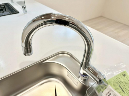 ���̑����ρ@�����ɐG�ꂸ�ɓf�~�����ł���^�b�`���X����  