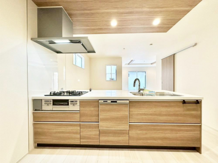 �L�b�`���@�������������I�ɁA�y�����I�V�X�e���L�b�`��  