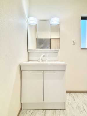 ���ʑ�E���ʏ��@���[�͂Ƌ@�\���ɗD�ꂽ���ʉ��ϑ� 