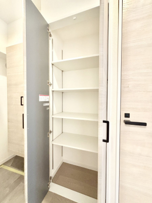 ���̑����ρ@�L�����[�B�|�������G�߂̏��������[���邱�Ƃ��ł��܂��B