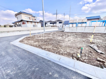 ���n�O�ώʐ^�@�����Ղ�̗z���ƊJ�����ɕ�܂�閾�邢�Z�܂��B