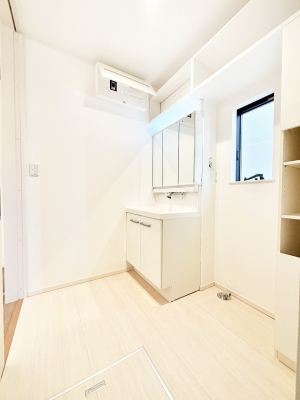 ���̑��@��Ƃ�̐��ʃX�y�[�X�Œ��̐g�x�x�����N���N