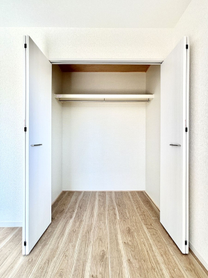 ���[�@�����Ղ�̎��[�X�y�[�X�ŉ��K�ɕ�点���� 