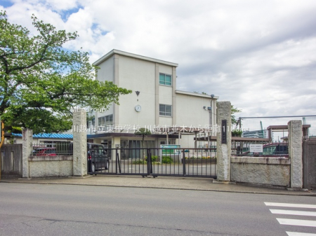 ���ӊ��@���w�Z 1100m ��z�s�������w�Z