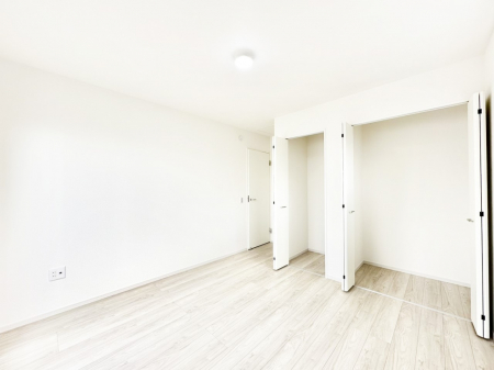 ���̑����ρ@�i�`�������ȃt���[�����O�͂ǂ�ȃC���e���A�ɂ��}�b�`�B  