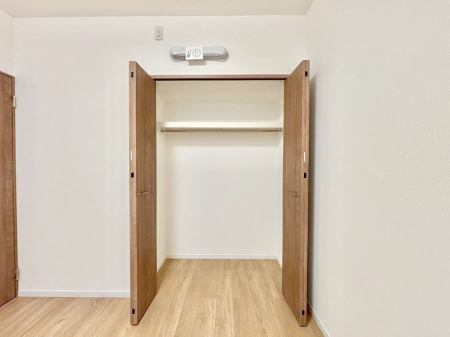 ���[�@�����Ղ�̎��[�X�y�[�X�ł��ł��Z��Ԃ��X�b�L���ۂĂ���