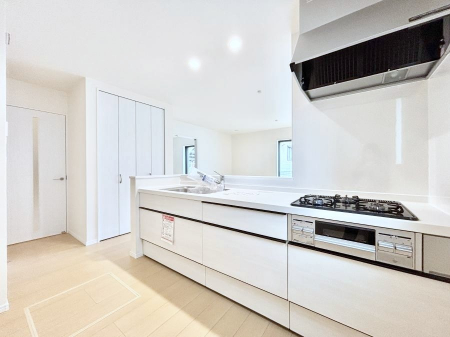 �L�b�`���@��Ƃ肠��L�b�`���ł͂��Ƒ��Ɗy�������������ł��܂��B