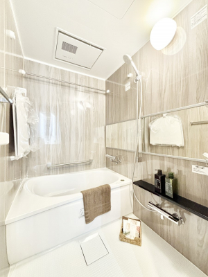 �����@����̔�������Ă���閾�邢�������̂���o�X���[��