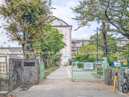 ���ӊ��@���w�Z 860m �z�J�s���쒆�w�Z