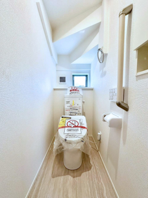 �g�C���@�g�C����1�K��2�K���ꂼ��ɔz�u����Ă��ĂƂĂ��֗��ł��B 